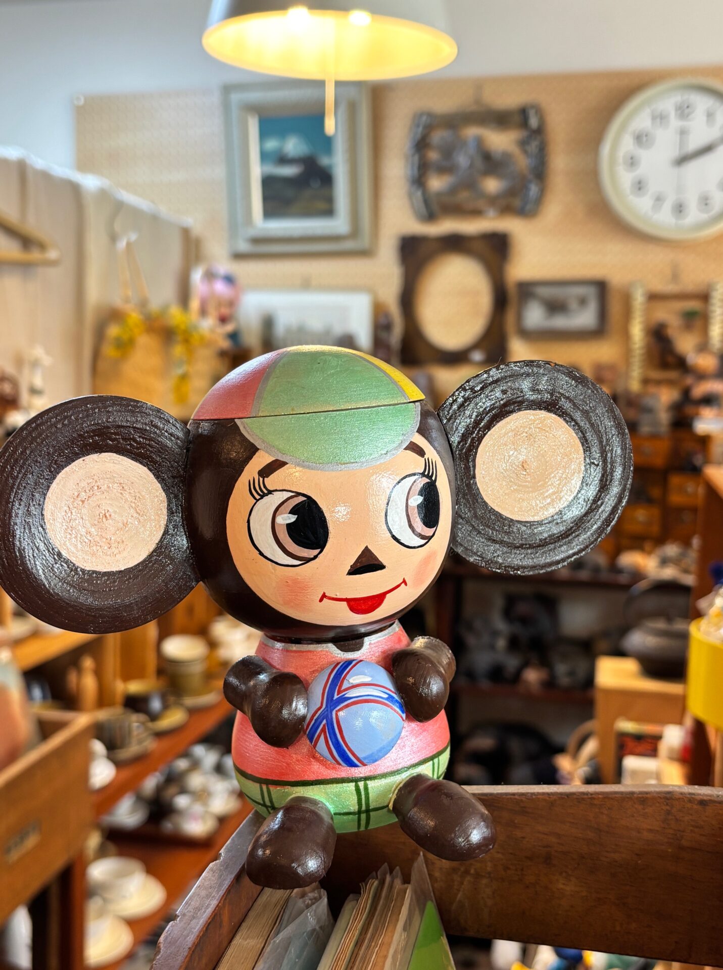 チェブラーシカの木製人形買取 - 【公式】古道具屋 ひねもす道具店